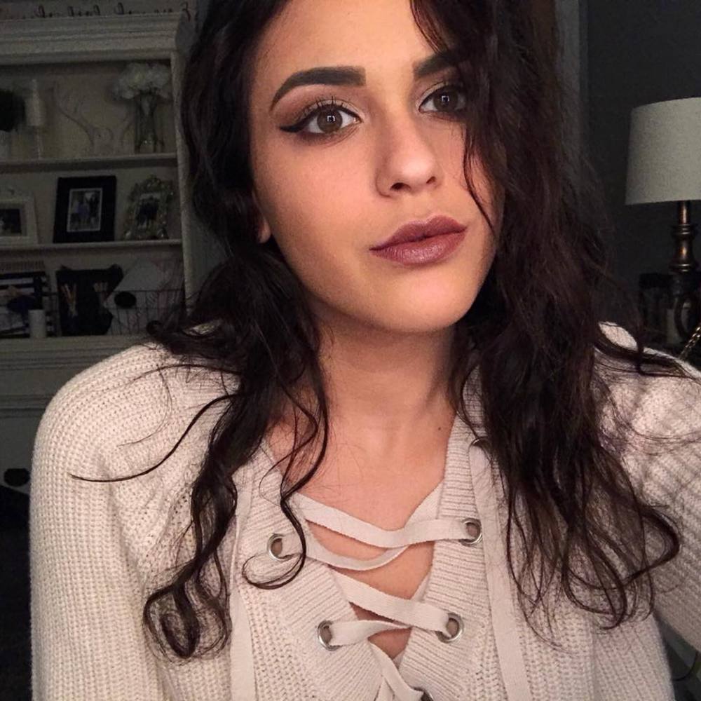 Meet your Posher, Makayla